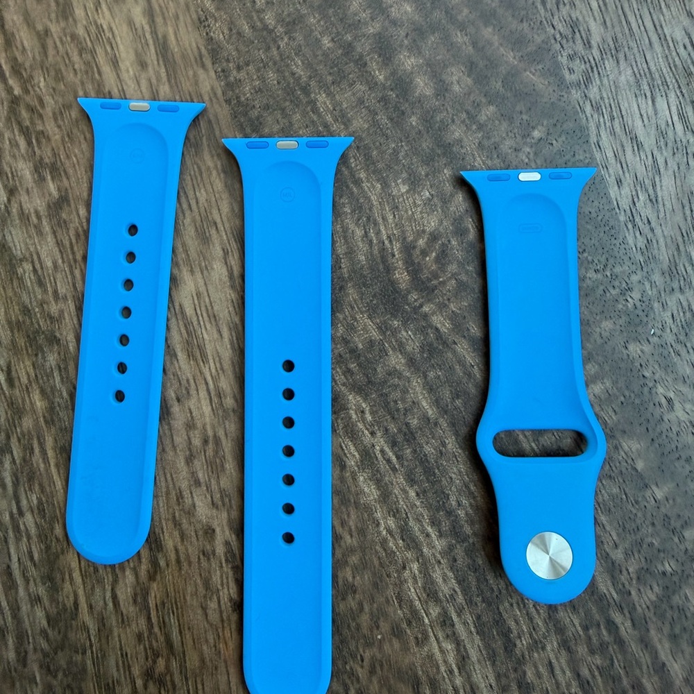 Apple Watch band in blue. Series 10 // 40mm - Picture 3 of 3